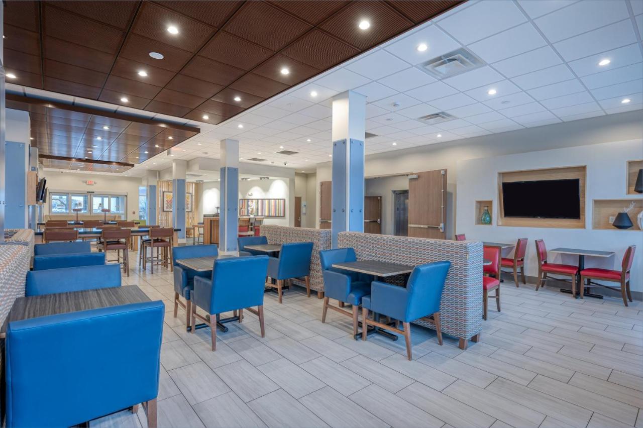 Holiday Inn Express & Suites St. Louis - Chesterfield By Ihg Екстериор снимка